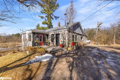 4422 County Rd 6, House other with 5 bedrooms, 2 bathrooms and 15 parking in North Kawartha ON | Image 1