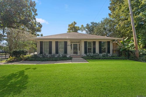 7964 Old Hammond Hwy, Baton Rouge, LA, 70809-1227 | Card Image