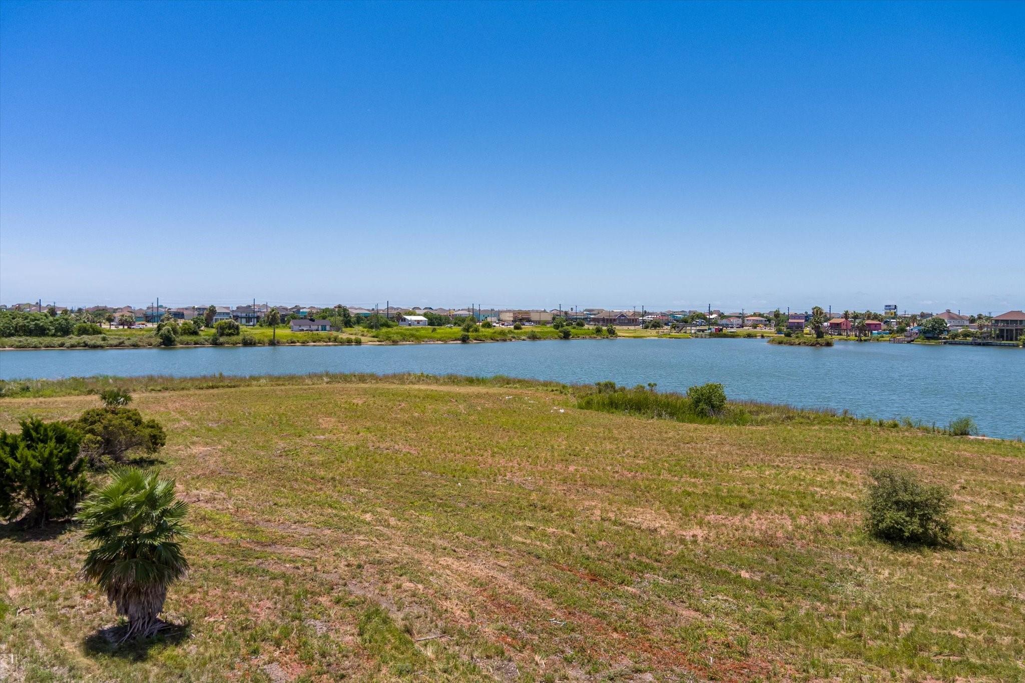 Land in Crystal Beach 3
