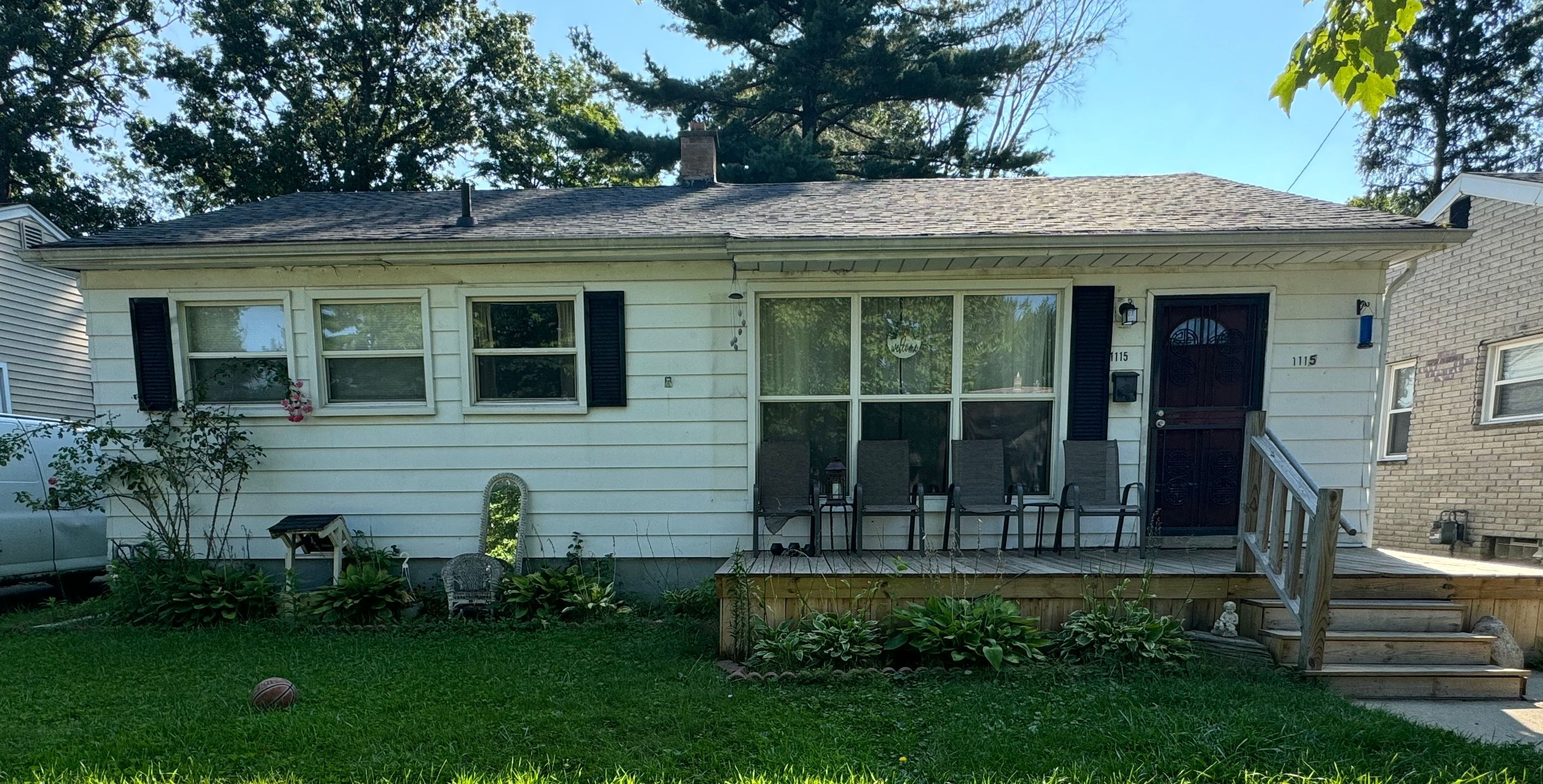 Magnolia Dr, Inkster, MI 48141