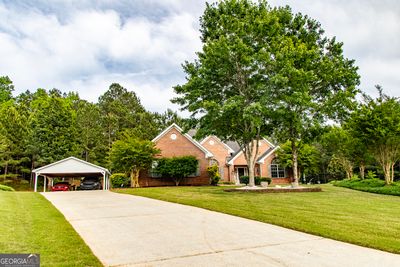 860 Stoneglen Court, House other with 4 bedrooms, 3 bathrooms and null parking in Mcdonough GA | Image 2