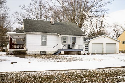 11206 Center St Ne, Sandyville, OH, 44671-1002 | Card Image