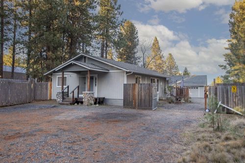 19154 Baker Rd, Bend, OR, 97702-7966 | Card Image