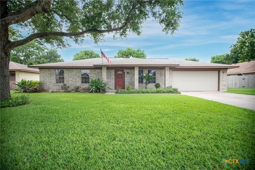1617 Avalon St, Port Lavaca, TX, 77979-3745 | Card Image