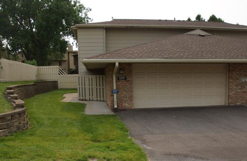 2140 Tamarin Trl, Golden Valley, MN, 55427-3150 | Card Image