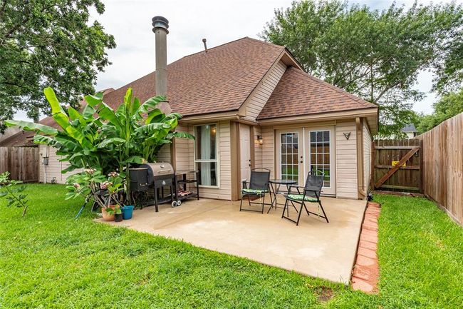 1417 Heron Dr, House other with 3 bedrooms, 3 bathrooms and 2 parking in Seabrook TX | Image 38