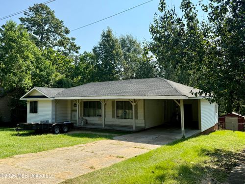 2704 Hillside Dr, Jackson, MS, 39204-5519 | Card Image