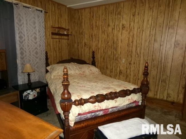318 Williams St, House other with 4 bedrooms, 2 bathrooms and null parking in Rosiclare IL | Image 13