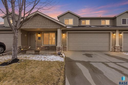 2907 E Fieldstone Pl, Sioux Falls, SD, 57108-5450 | Card Image