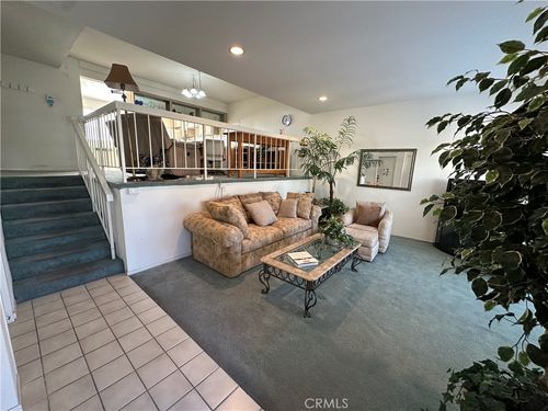 c-18405 #C Collins Street, Tarzana, CA, 91356 | Card Image