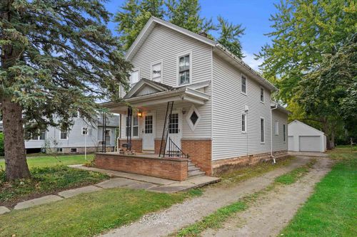 1825 Minnesota Street, OSHKOSH, WI, 54902 | Card Image