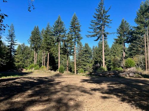 3775 Greenwood Heights Dr, Kneeland, CA, 95549-8918 | Card Image