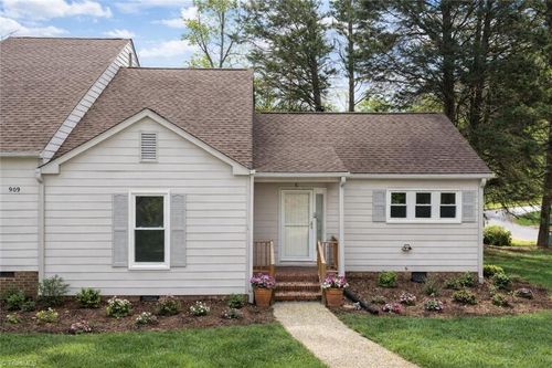 apt-c-909 Chatfield Dr, Jamestown, NC, 27282-9870 | Card Image