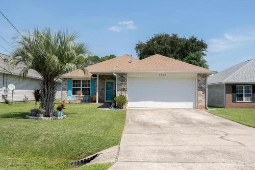 2520 Gulf Breeze Ave, Pensacola, FL, 32507-2655 | Card Image