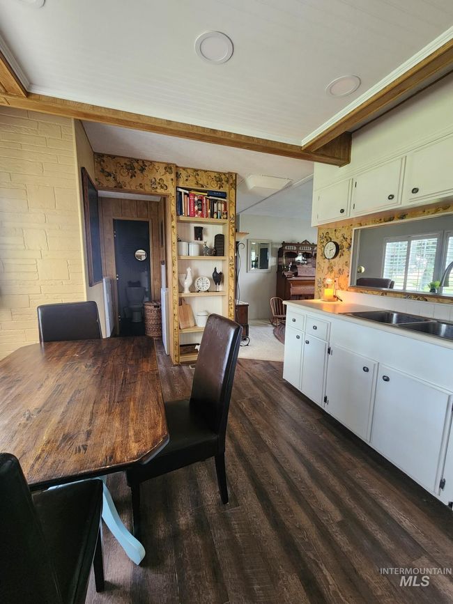 1005 E 00 S, House other with 3 bedrooms, 2 bathrooms and null parking in Declo ID | Image 23