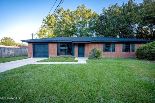 210 Lamey Ct, Ocean Springs, MS, 39564-4019 | Card Image