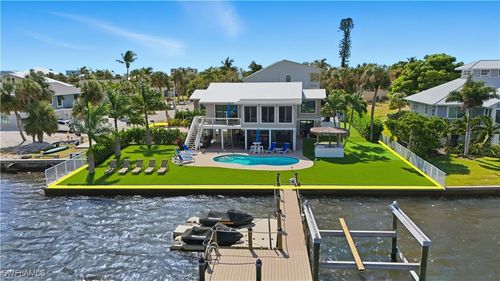 205 Bayview Ave, FORT MYERS BEACH, FL, 33931-3900 | Card Image