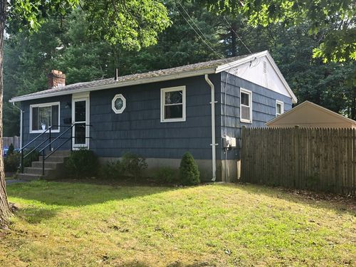 82 Brookside Rd, Rockland, MA, 02370-2430 | Card Image