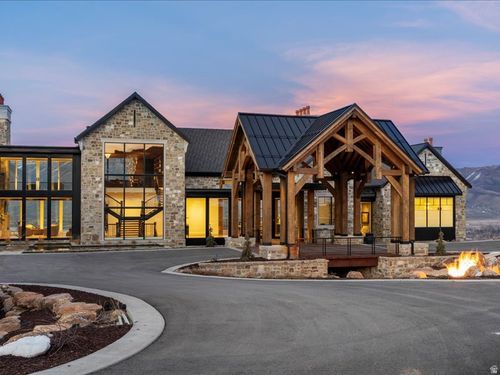 5734 E Lewis Point Cir, Huntsville, UT, 84317 | Card Image