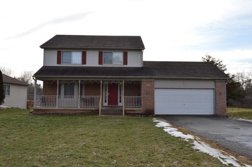 808 Church St, Fowlerville, MI, 48836-7919 | Card Image