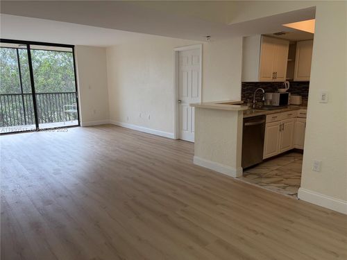 apt-414b-5550 Nw 44th St, Lauderhill, FL, 33319-6161 | Card Image