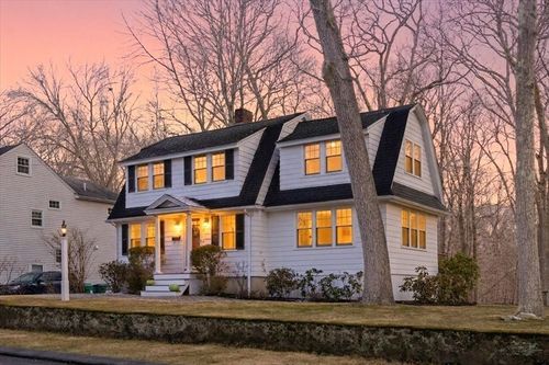 90 Willow St, Westwood, MA, 02090-3716 | Card Image
