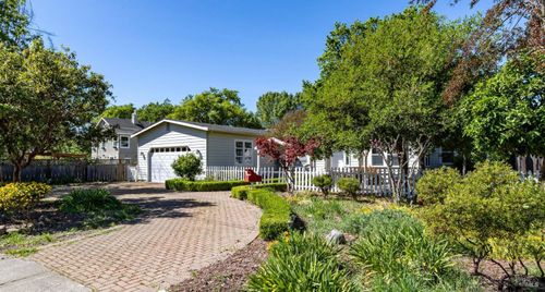 473 W Verano Ave, Sonoma, CA, 95476-5334 | Card Image