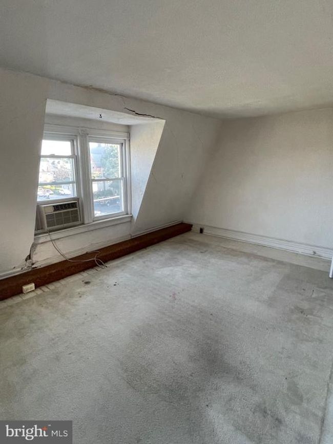 335 W Walnut St, Townhouse with 5 bedrooms, 2 bathrooms and null parking in Kutztown PA | Image 22