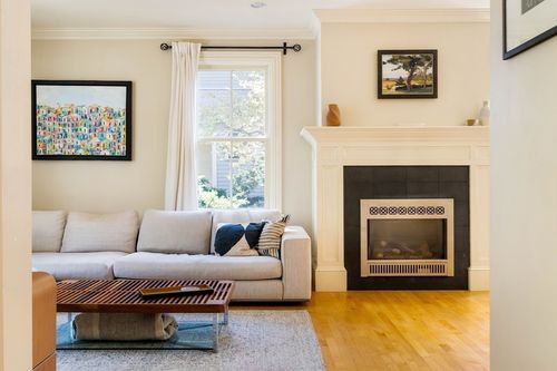 24 Gibson St, Cambridge, MA, 02138-4720 | Card Image