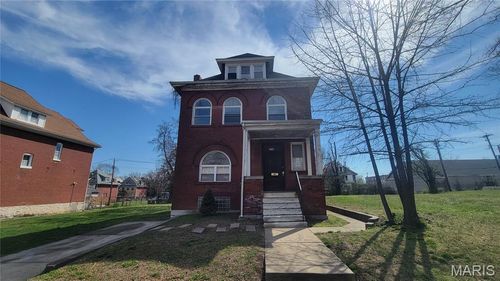 5734 Maple Ave, Saint Louis, MO, 63112-2723 | Card Image