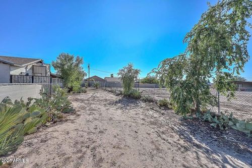 2-3339 W Washington St, Phoenix, AZ, 85009-4706 | Card Image