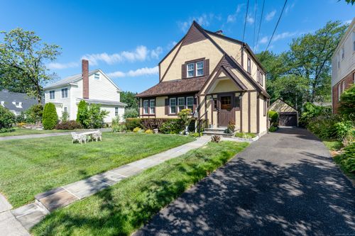 108 4th St, Stamford, CT, 06905-4701 | Card Image