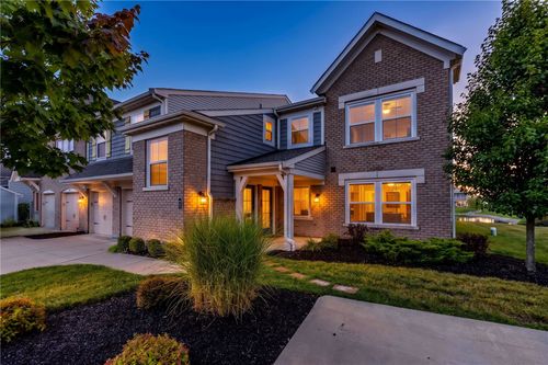 37 Old Pond Rd, Springboro, OH, 45066-7546 | Card Image