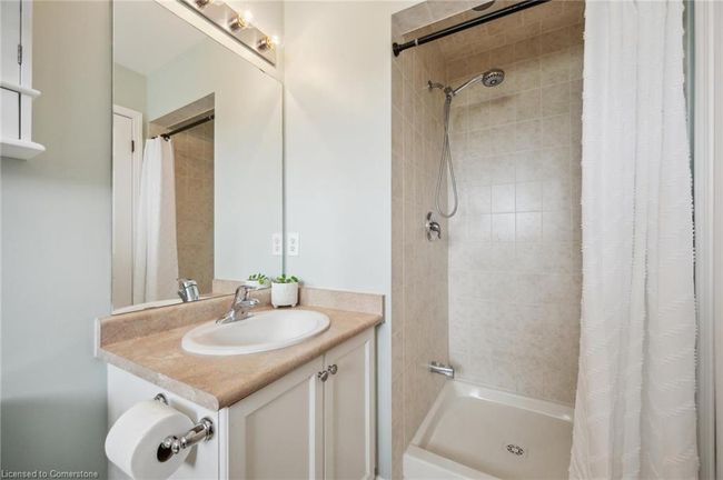 184 Norwich Rd, Townhouse with 3 bedrooms, 3 bathrooms and 3 parking in Breslau ON | Image 18