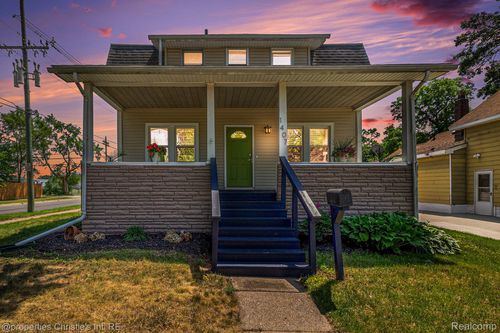 1407 W Marshall St, Ferndale, MI, 48220-1645 | Card Image