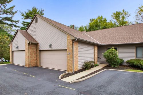 7992 Jaymes St, Dublin, OH, 43017-8811 | Card Image