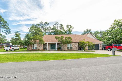 6492 Kalipekona Way, Diamondhead, MS, 39525-3848 | Card Image