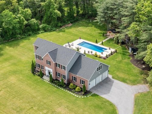 324 Old Harvard Rd, Boxborough, MA, 01719-1800 | Card Image