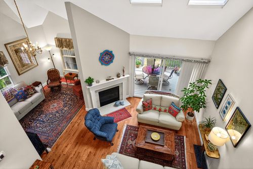 30-30 Windsor Pt, Mashpee, MA, 02649-2296 | Card Image