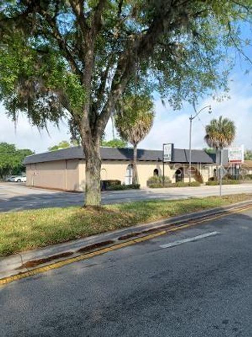 1302 N Main Street, Kissimmee, FL, 34744 | Card Image