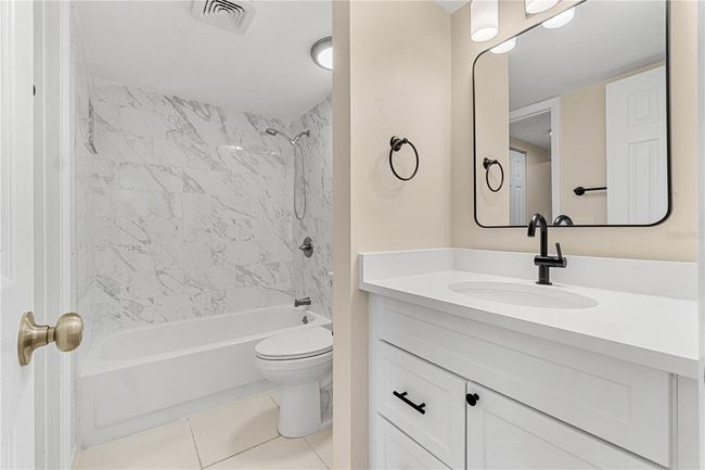 2nd bathroom en-suite | Image 16