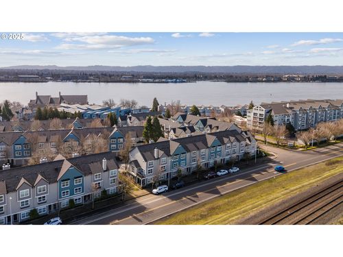 1556 Se Cutter Ln, Vancouver, WA, 98661-8084 | Card Image