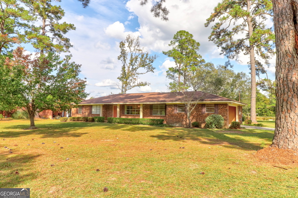 Roberts Rd, Ellabell, GA 31308