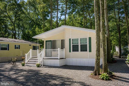 516-165 Fremont Ave, WOODBINE, NJ, 08270-2746 | Card Image