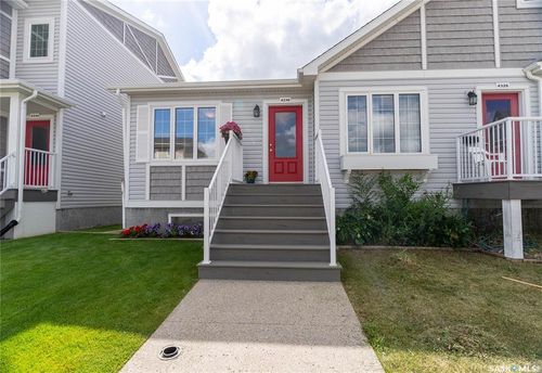 4330 Shaffer St, Regina, SK, S4W0L4 | Card Image
