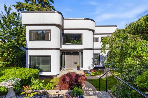 212 N Sea Ave, Burnaby, BC, V5B1K5 | Card Image