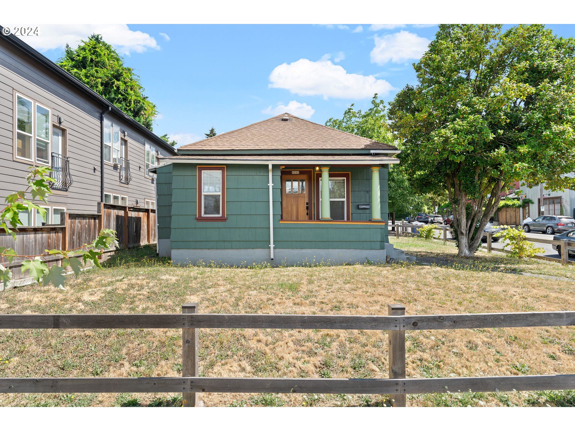6th Ave, Portland, OR 97202