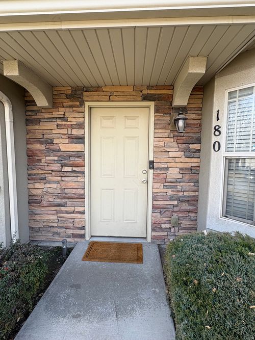 180 S Tamarak Cir, Lehi, UT, 84043-2761 | Card Image