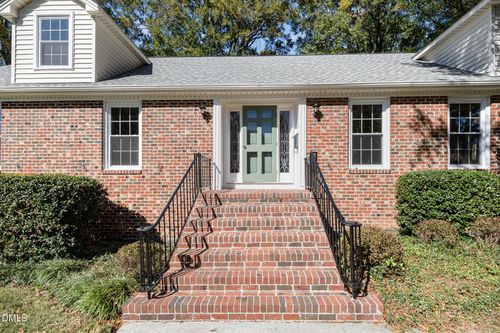 2055 Shirley Dr, Burlington, NC, 27215-4833 | Card Image