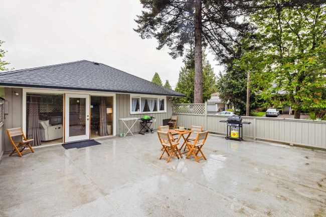 1404 Fulton Avenue, House other with 3 bedrooms, 2 bathrooms and 4 parking in West Vancouver BC | Image 20